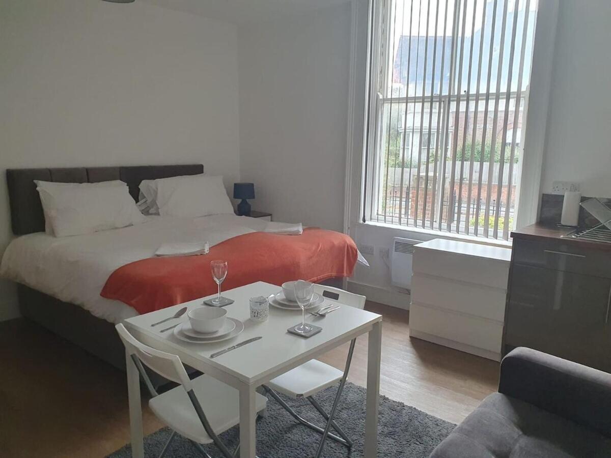 Sav Apartments Regent Leicester Room photo